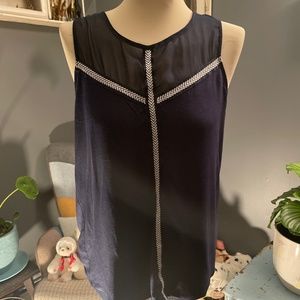 Cute sleeveless top